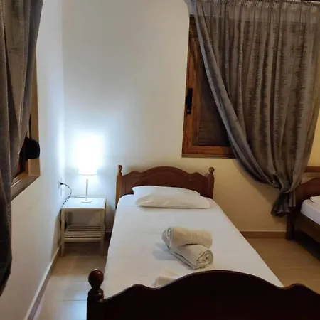 Ronto's House * Himare